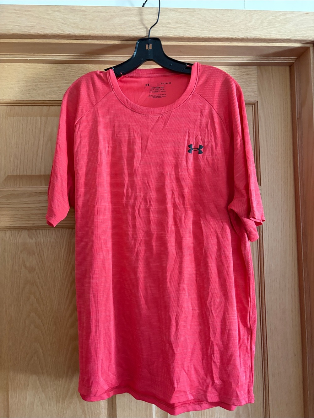 Under Armour Woman's  Performance T-Shirt in Coral Red